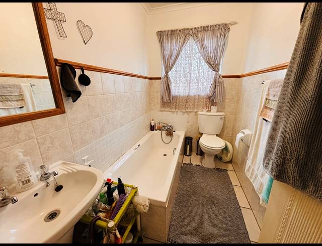 1 BEDROOM TOWNHOUSE FOR SALE IN MORELETA PARK